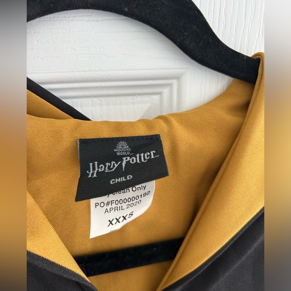 Authentic Harry Potter cloak - Hufflepuff - Picture 3 of 5